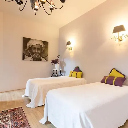 Cote Rempart Vila Beaune (Cote d'Or)